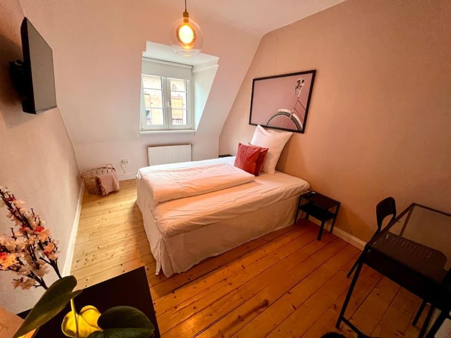 Stadtoase Design Wohnung In Der Altstadt Von Koblenz Koblenz  Dış mekan fotoğraf