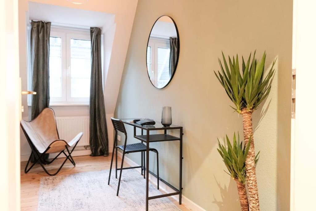 Stadtoase Design Wohnung In Der Altstadt Von Koblenz Koblenz  Dış mekan fotoğraf
